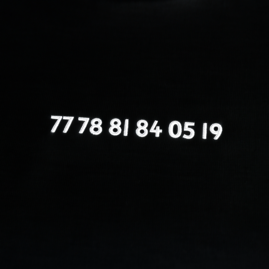 77 78 81 84 05 19 - Liverpool T-Shirt